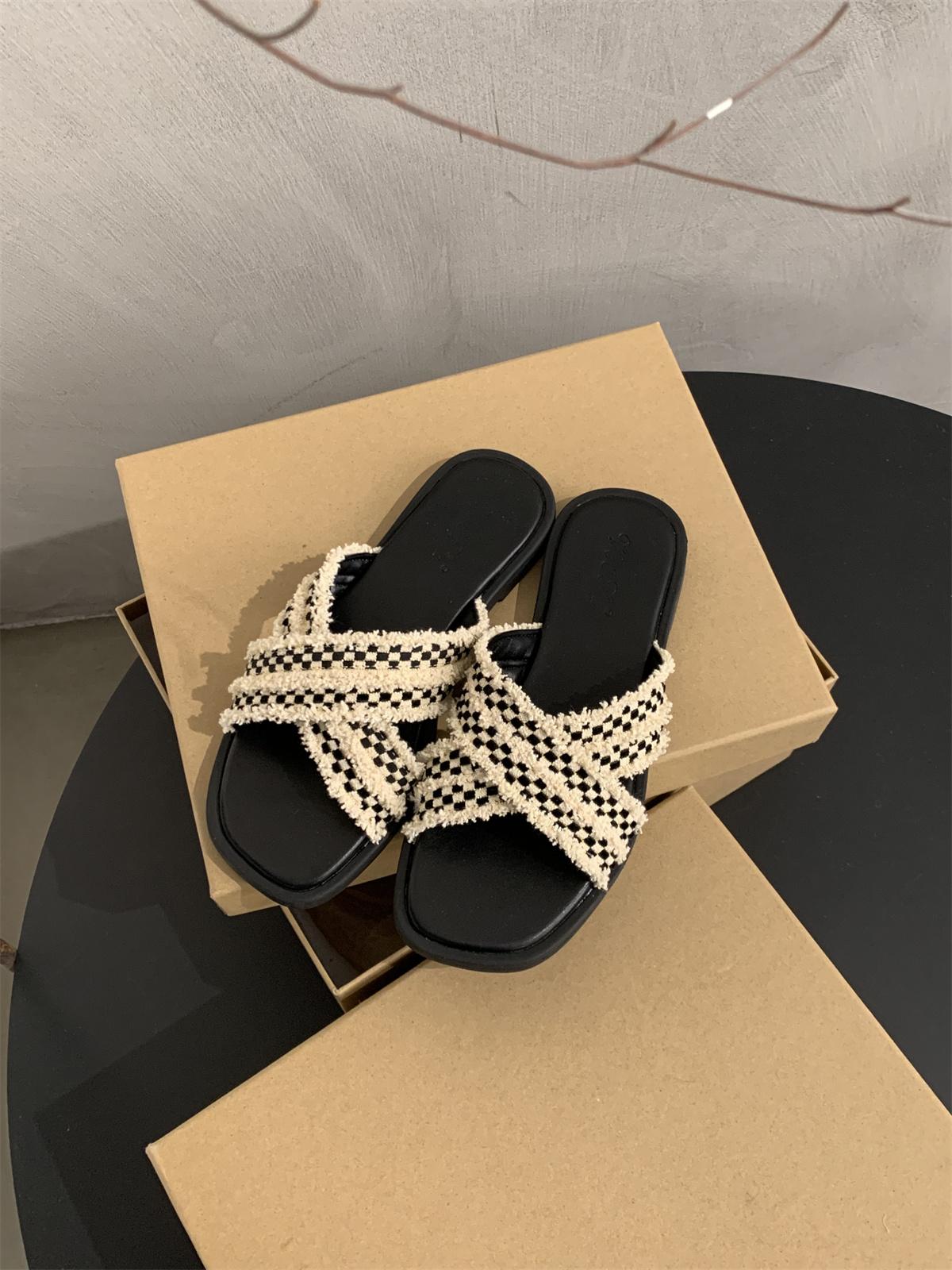 

мода Босоножки на танкетке с открытым носком для женщин Летние новые босоножки на платформе Пляжные тапочки 39 чёрный