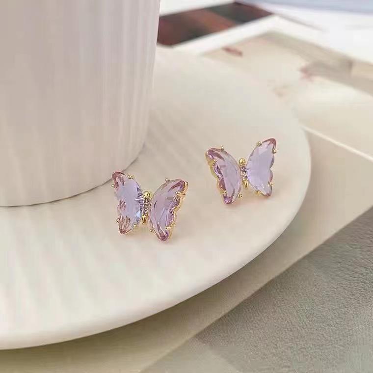 

Purple Transparent Crystal Butterfly Earrings with Zircon - Japanese & Korean-Inspired 3D Studs for Women N/A