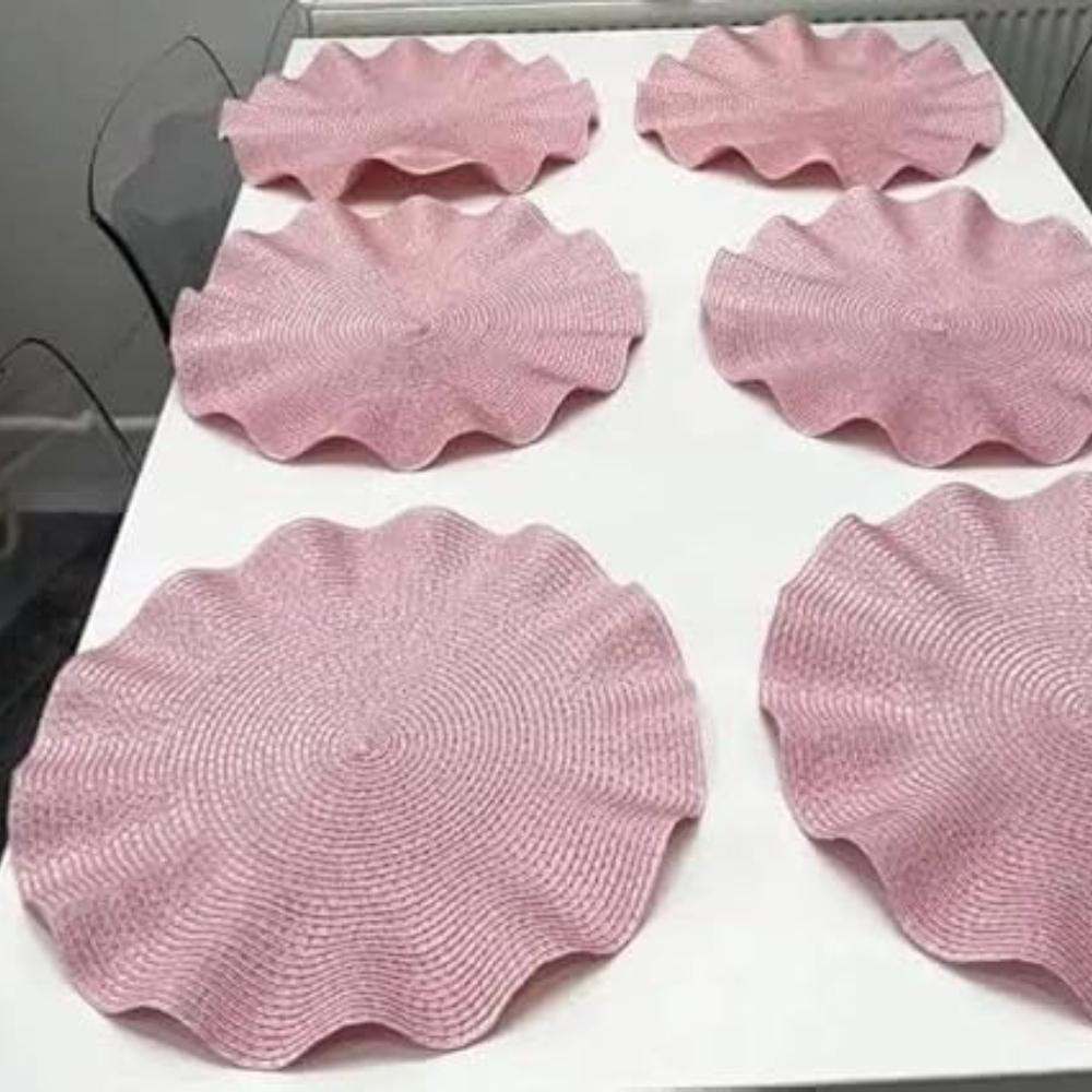 Set of 4 Round Wavy Rattan Placemats Woven Washable Easy To Clean Non-Slip Durable & Stylish Table Mats for Home Dining