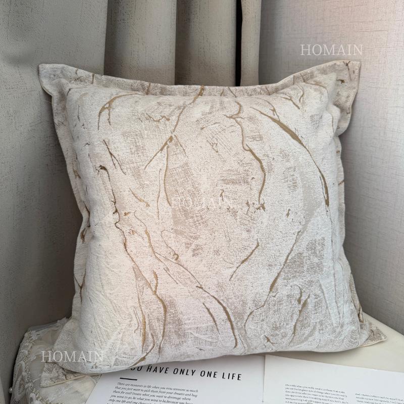 

Vintage Embroidered Lumbar Pillow - Retro Sofa Cushion with Embossed Texture and High-End Feel 45x45cm without Insert