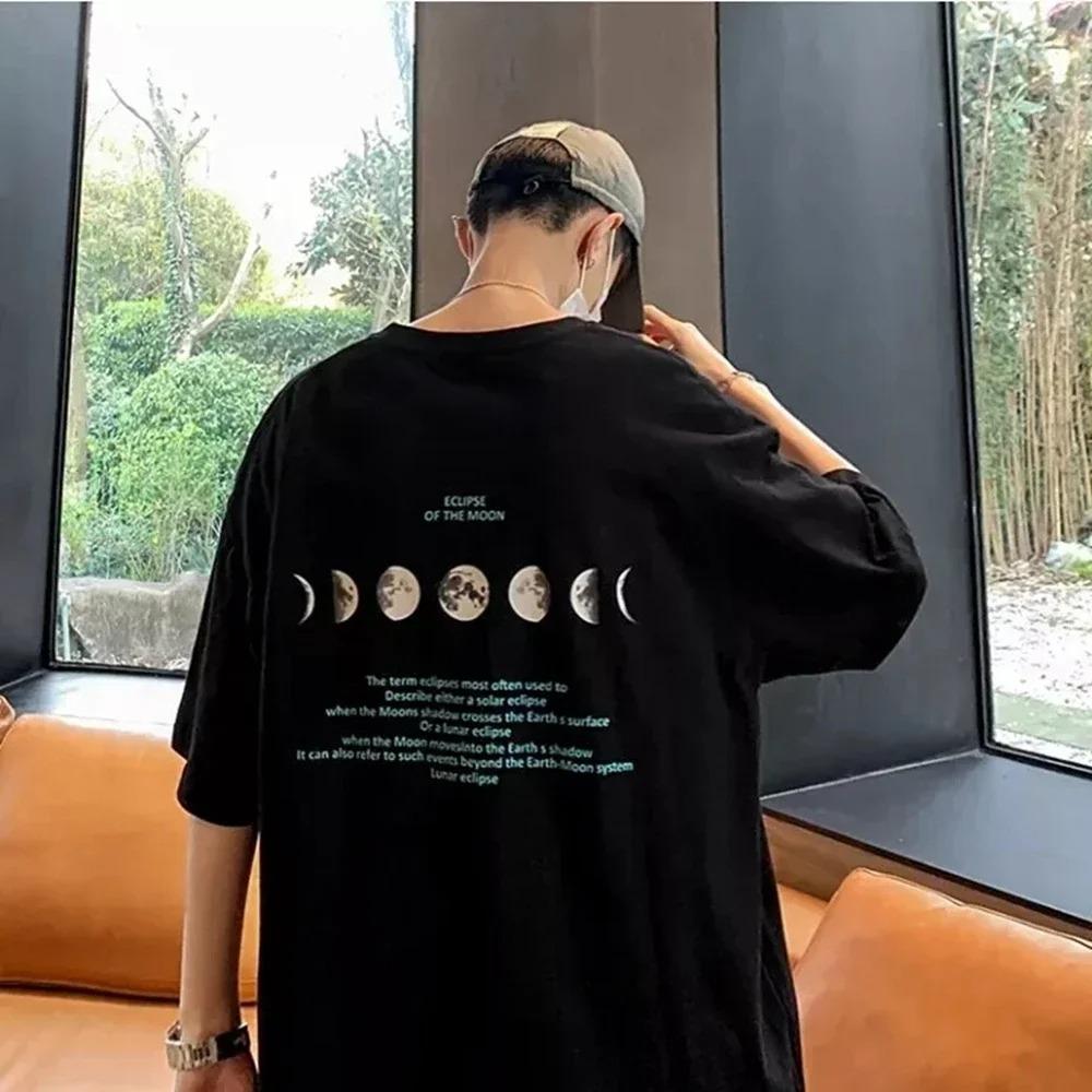 Men's T Shirt Oversized Streetwear Hip Hop Loose Fashion Korean Short Sleeve Moon Printed Couple Clothes  Streetwear 51531