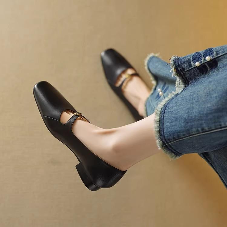 Soft Leather Version~ French Xiaoxiangfeng Shallow Mouth Flat-soled Single Shoes Women's 2025 New Pink Soft Leather Square Head Mary Jane Shoes