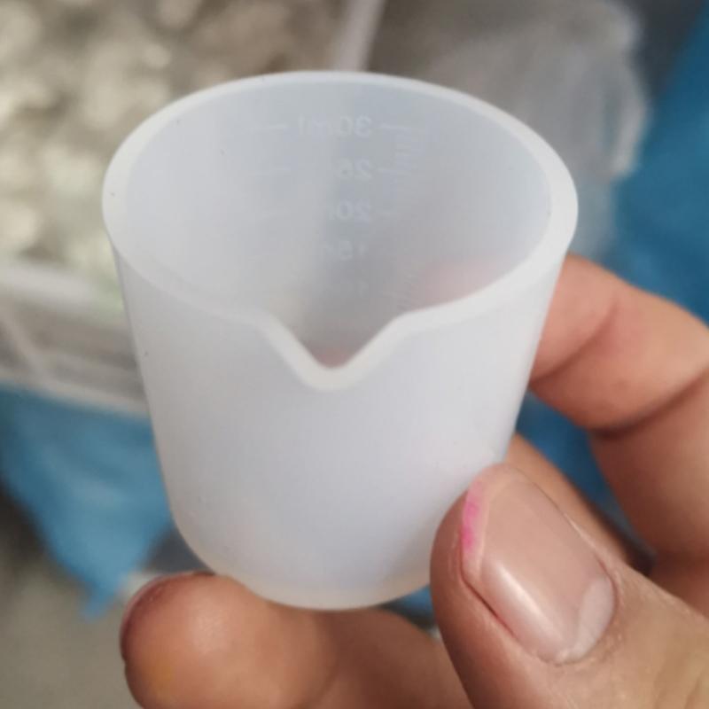 30ml Resin Cup DIY Crafts Jewelry Silicone Measuring Cup Reusable Mixing Cup with Precise Scale Non-Stick Silicone Cup