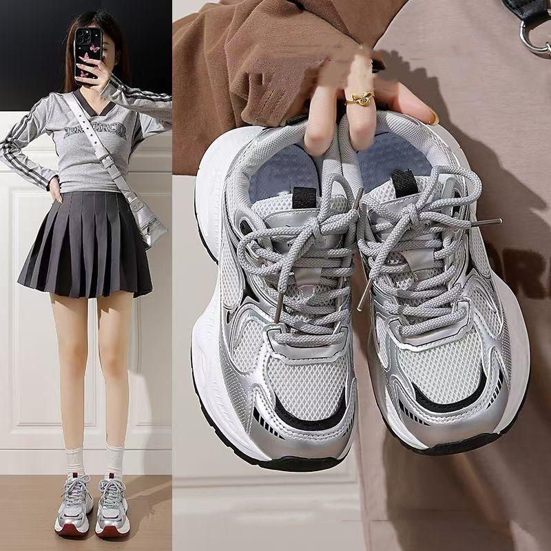 2025 New Ins Versatile Ultra-light Dad Shoes Women's Spring and Summer Little White Shoes Thick Soles Enhance the Value of Running Sports