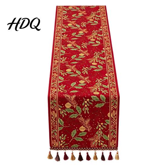 Durable Table Runner Christmas Runner Decorative Stitching Decoration Protects from Hot Spill