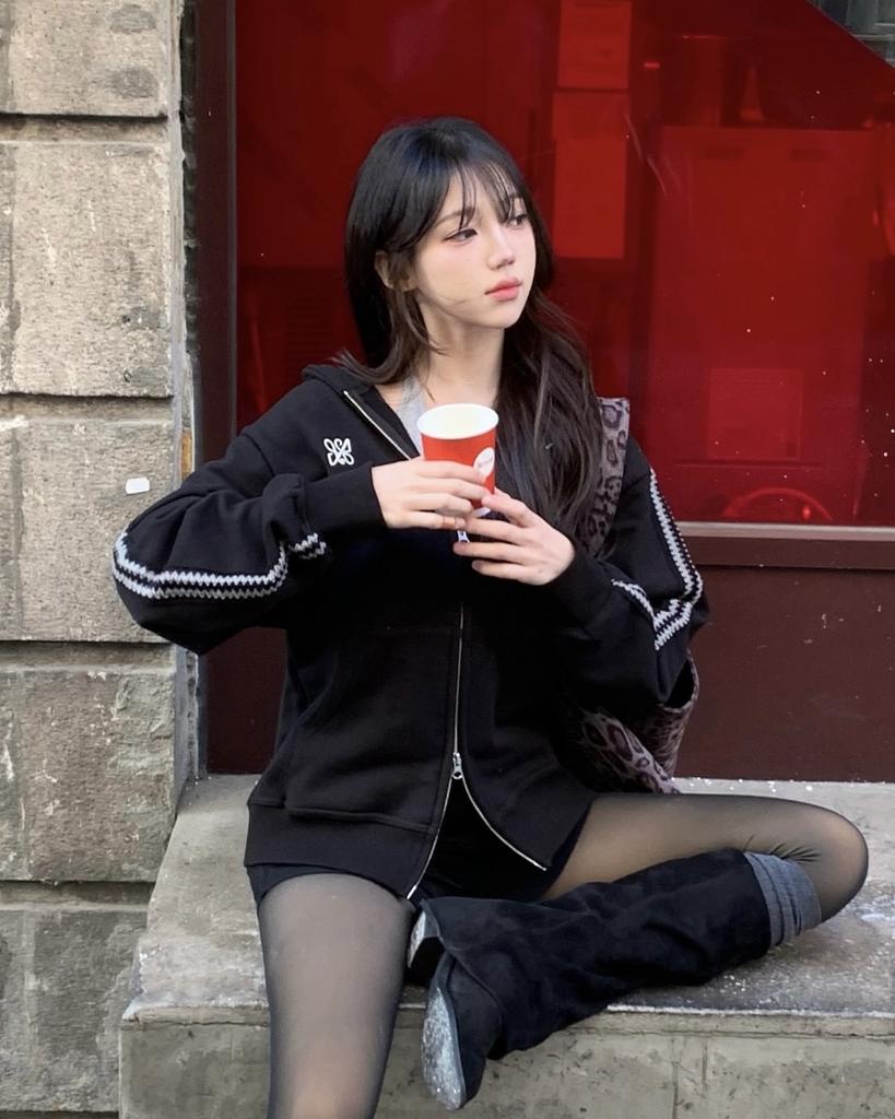 Nouvelle Lumiere Asel Zip-Up Hoodie Black