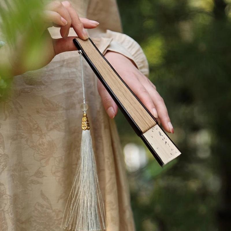 Retro Hand Fan Folding Fan Wedding Hand Fans for Woman Wedding Fan Dancing Fans Accessorie Chinese Fans Holiday Gifts Home Decor