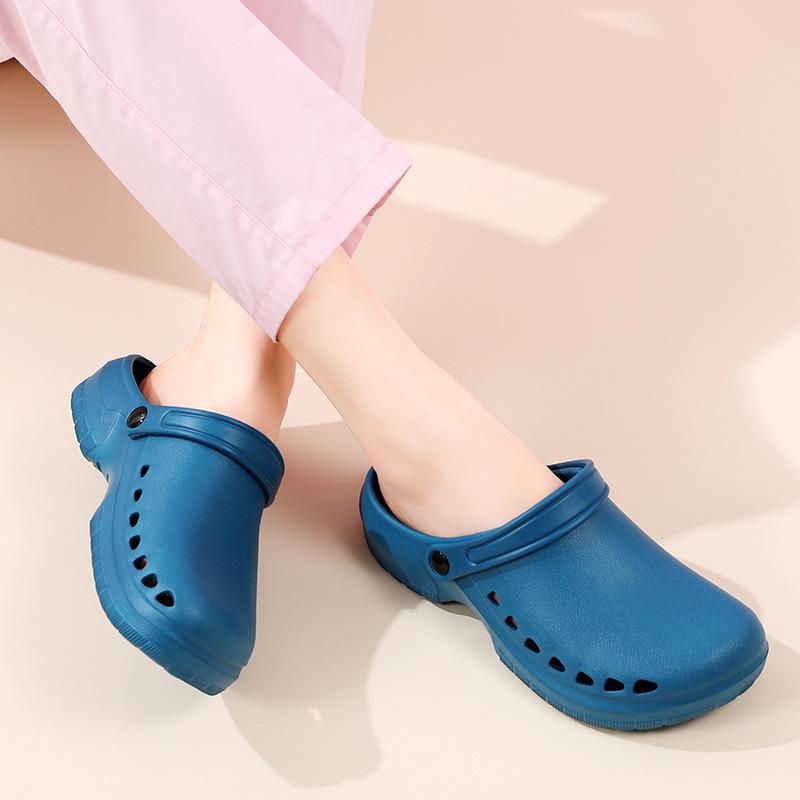 Non-Slip Closed-Toe EVA Surgical Clogs for Men & Women - Breathable, Soft Sole, Ideal for Medical Staff