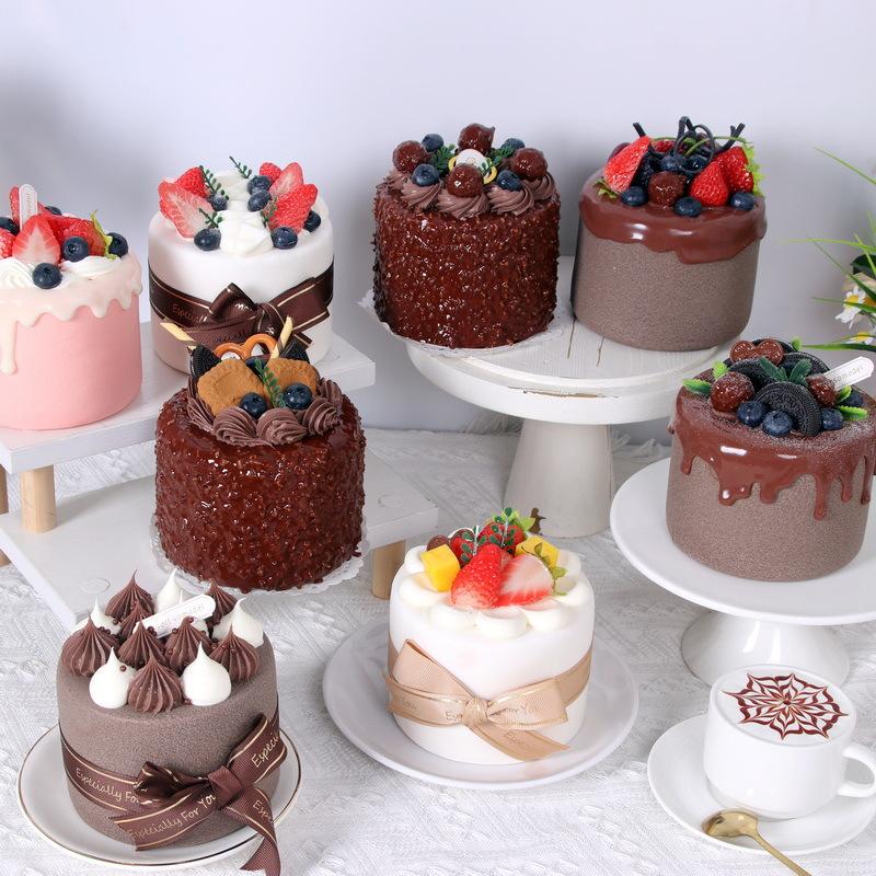 4-Zoll Simulations-Geburtstagskuchenmodell, Künstlicher Frucht-Sahnetorten-Fotografie-Requisite, Geburtstags-/Hochzeitsparty-Dessert-Schmuck, Heimdekoration