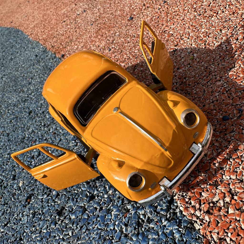 Non toxique 1:Voiture Alliage Échelle 38 Jaune Rose Double Porte Voiture à Inertie à Tirer Modèle de Voiture Beetle Rétro Alliage Jouet Décoration de Table
