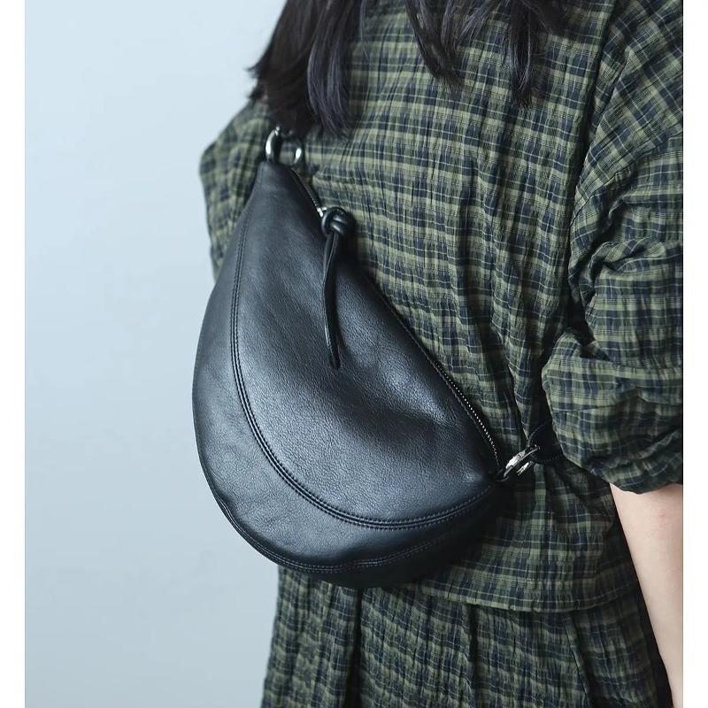Vintage Croissant Bag for Girls Top-Grain Cowhide Versatile Crossbody, Ladies' Trendy Everyday Carry with Multiple Pockets