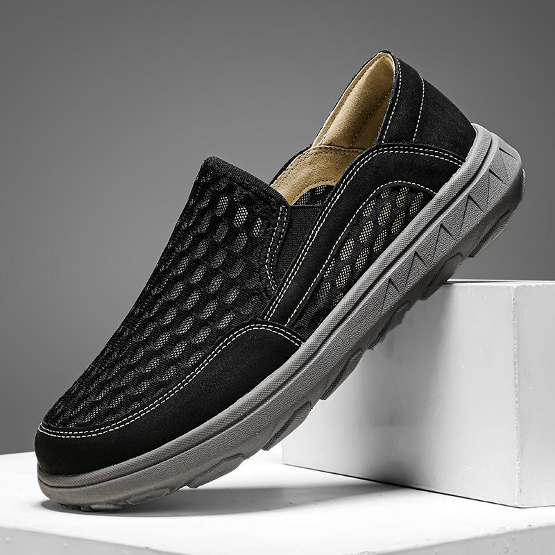 

Men s shoes 2025 summer breathable mesh one-pedal casual shoes hollowed out men s large-size soft-soled lazy shoes men 47 чёрный