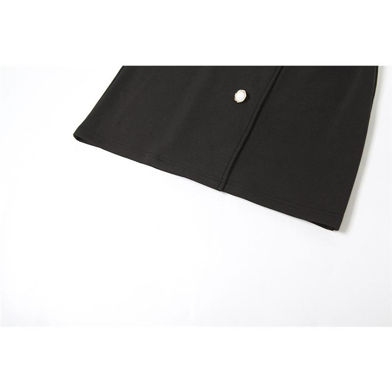 Осенние женские платья с квадратным вырезом и длинными рукавами — фото 17