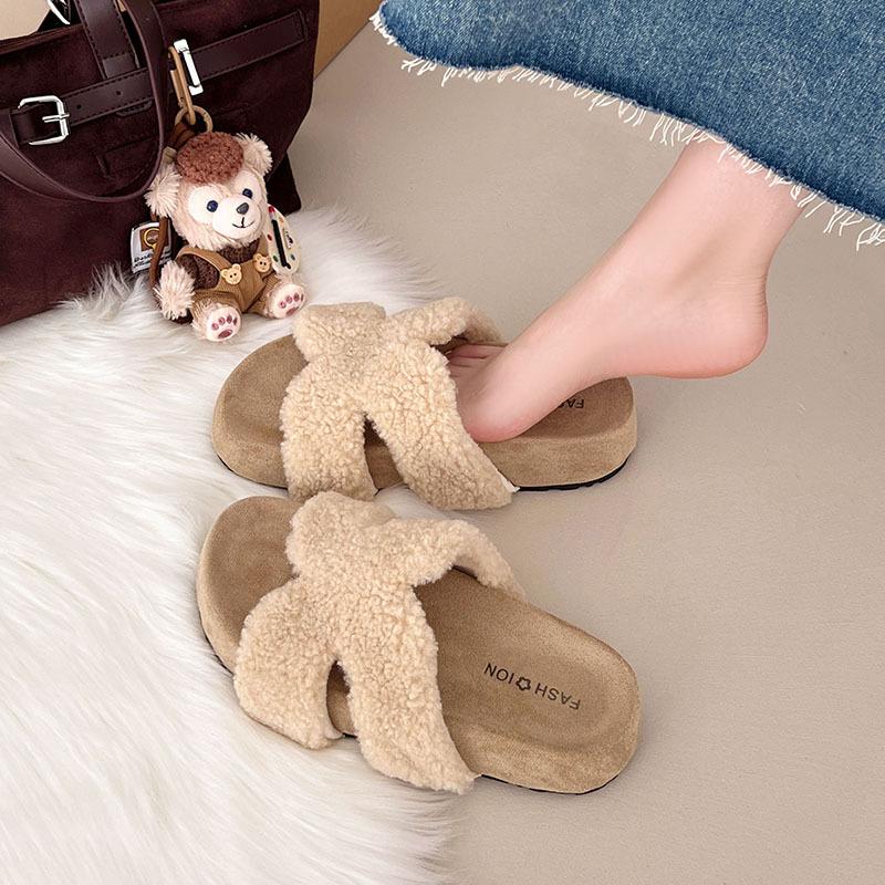 Thick-bottomed cross-haired slippers for women's outer wear 2025 autumn and winter new casual one-word drag home cotton slippers