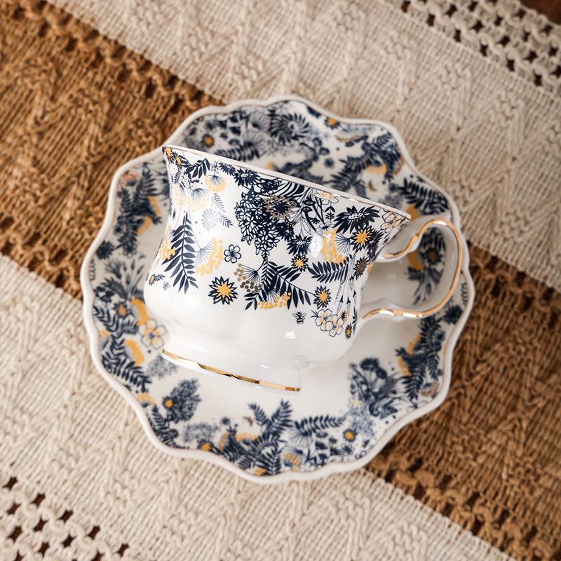 Retro modrý a bílý keramický šálek Phnom Penh francouzský lehký luxusní kávový šálek a podšálek se zlatou malbou vynikající specializovaný čajový šálek na odpolední čaj