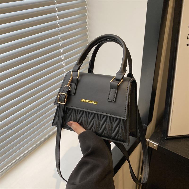 Retro Fashion Retro Fashion Spring New Korean Version Simple Casual One Shoulder Hand Wire Crossbody Small Square Bag