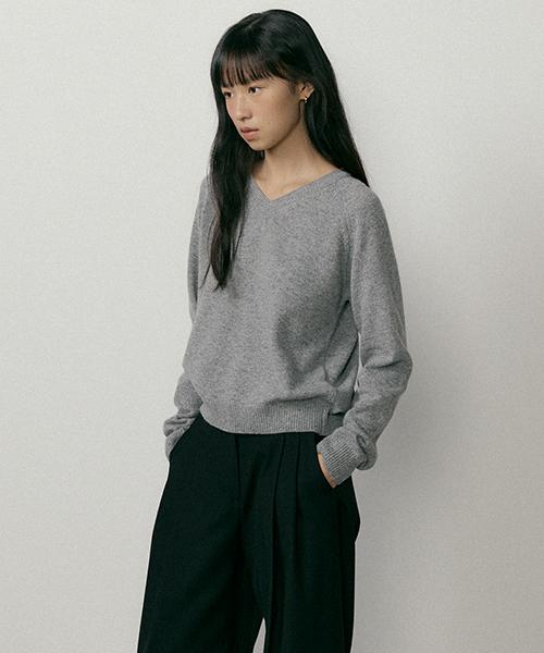 Lingseoul Lambswool V-Neck Knit-Gray