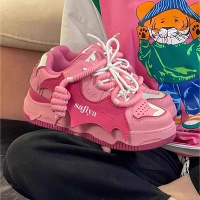 Damen Schuhe mit dicker Sohle und Brokat sind vielseitige Partnerschuhe