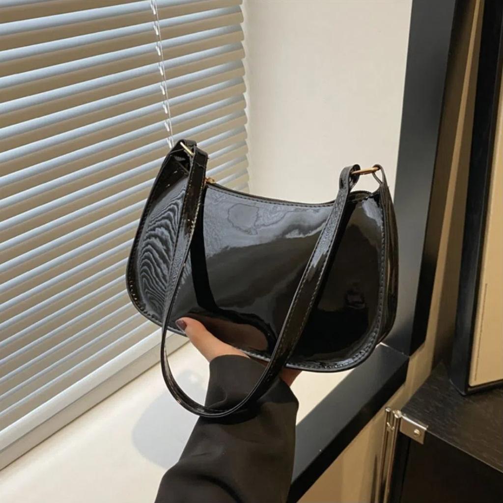 Luxusní dámská kabelka přes rameno, kožená malá kabelka, moderní jednobarevná kabelka do podpaží pro ženy