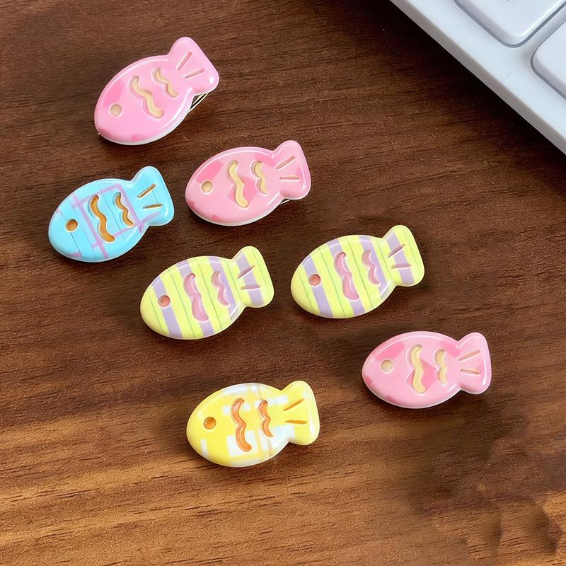 Kremowy kreskówkowy klips do włosów w kształcie ryby - Uroczy i bezpieczny dla kobiet i akcesoriów do włosów dziecka