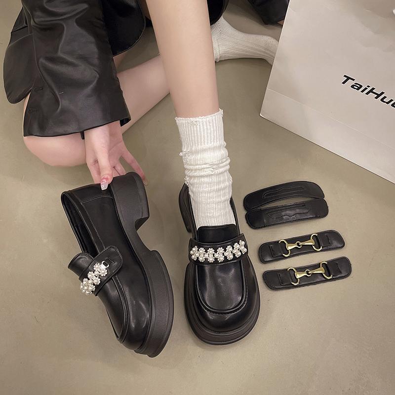 Черные Универсальные Туфли на Толстой Подошве из Маленькой Кожи Круглый Носок Британский Стиль Лоферы Женские Одинарные Туфли Мэри Джейн Лакированная Кожа 35 чёрный