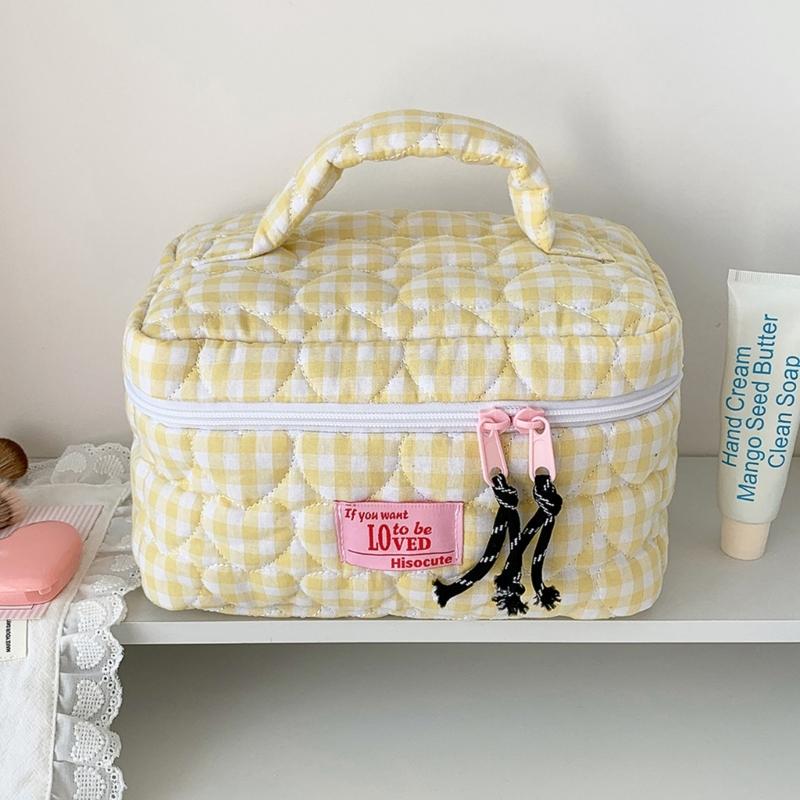 For Travel And Gym Use Convenient Hand Carry Plaids Cosmetic Storage Bag Large Capacity Quilted Heart Embroidery