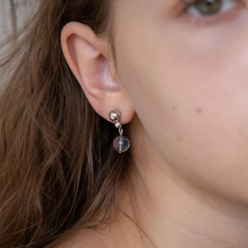 

MERRYMOTIVE Grey moonstone drop earring Free