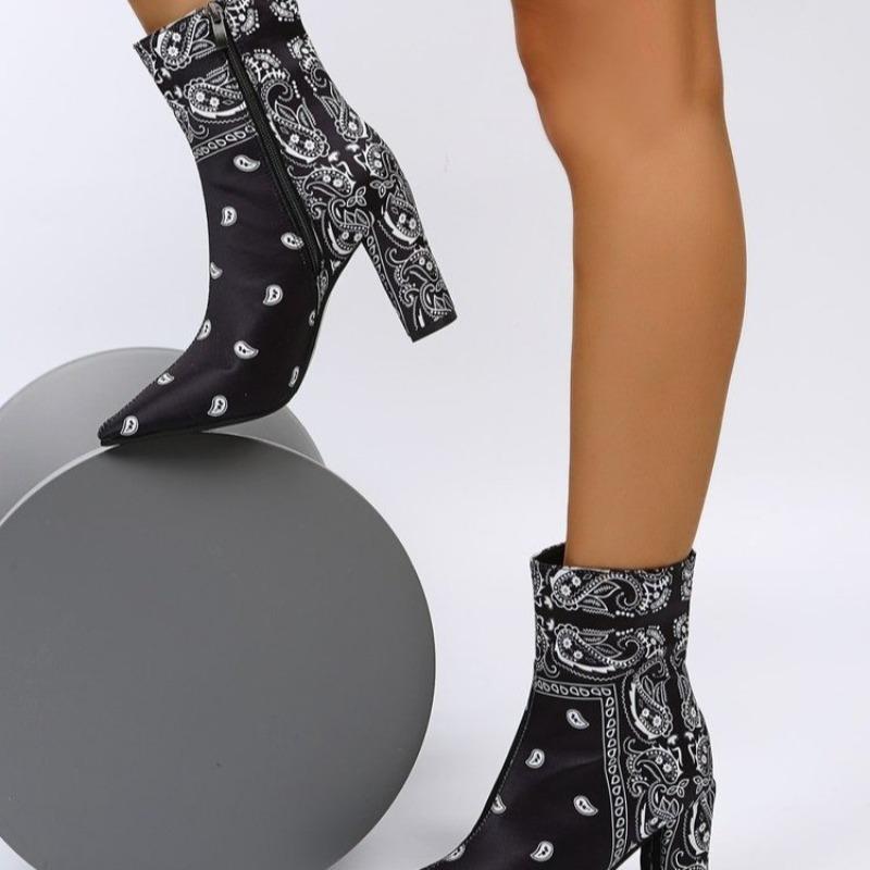 Fashion Spring and Autumn Single Boots Women Fashion Pointy Set Foot Back Zipper Match Color Anti-slip Wear-resistant Short Boots