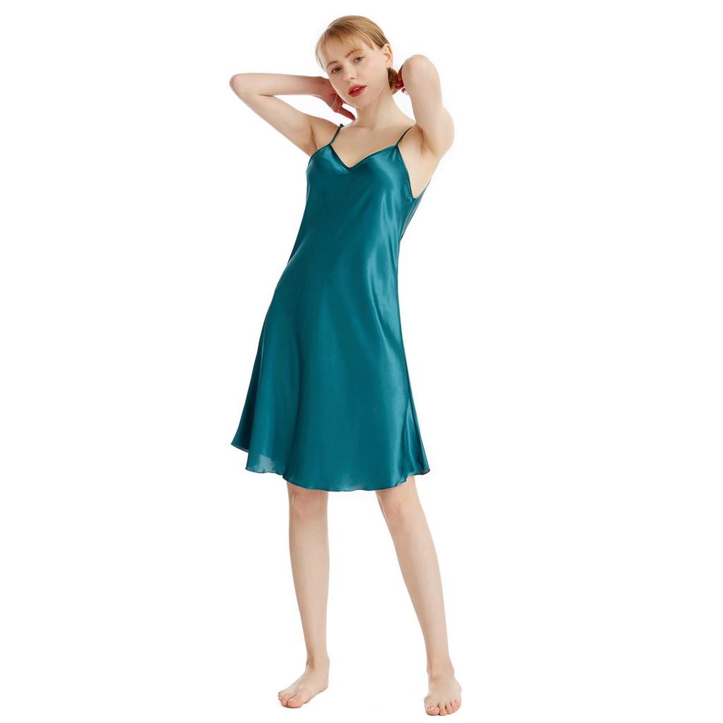 Elegante Zijden Nachtjapon met Spaghettibandjes, V-hals, Slim Fit, Effen Kleur, Zomer