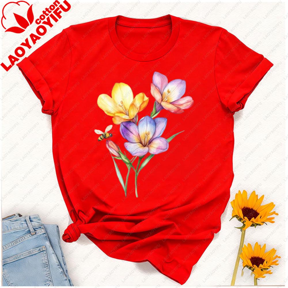 Watercolor Flower Shirt Spring Floral Bee Tee Botanical Wildflower TShirt Minimal Cottagecore Top Nature Lover Gift Gothic Tops
