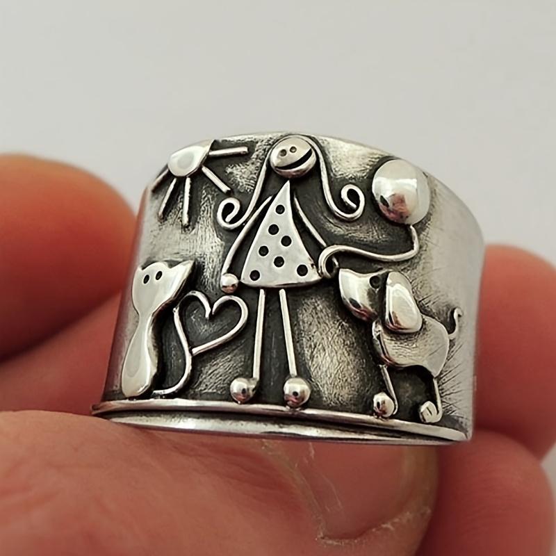 Vintage CopperColor Carved Pattern 'Cat Dog Girl' Ring,  and Creative Punk Style Holiday Party Accessory Jewelry