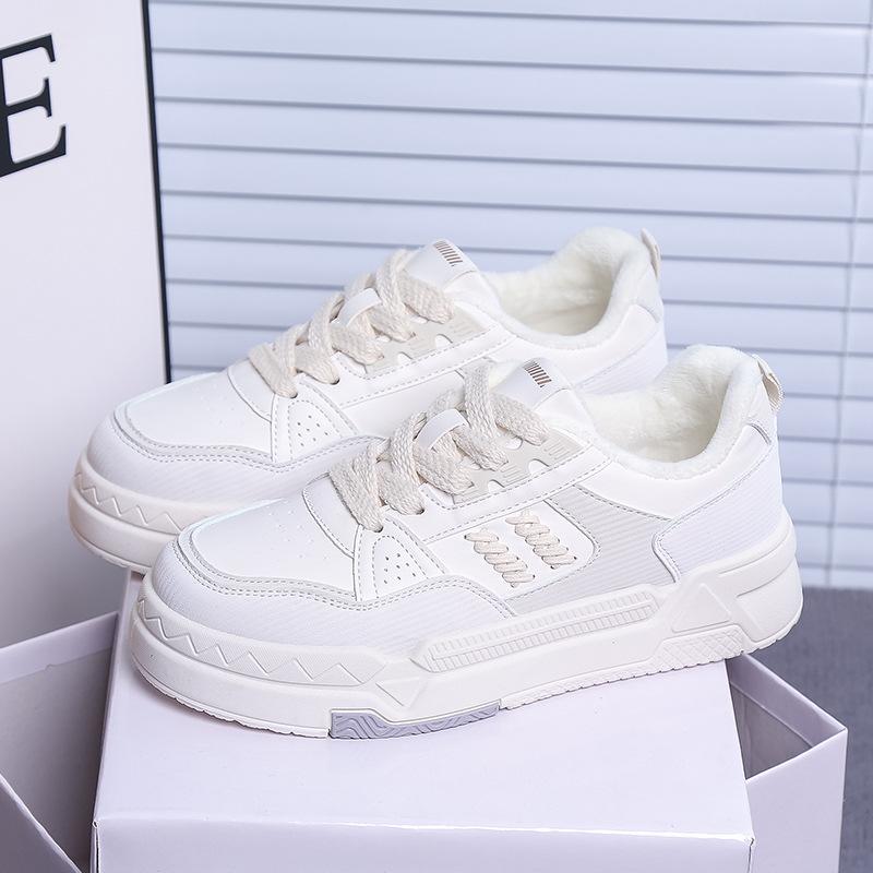 

Low-top velvet board shoes, winter cotton shoes, warm shoes, children s 2025 new women s shoes, versatile soft-soled sports flats 40