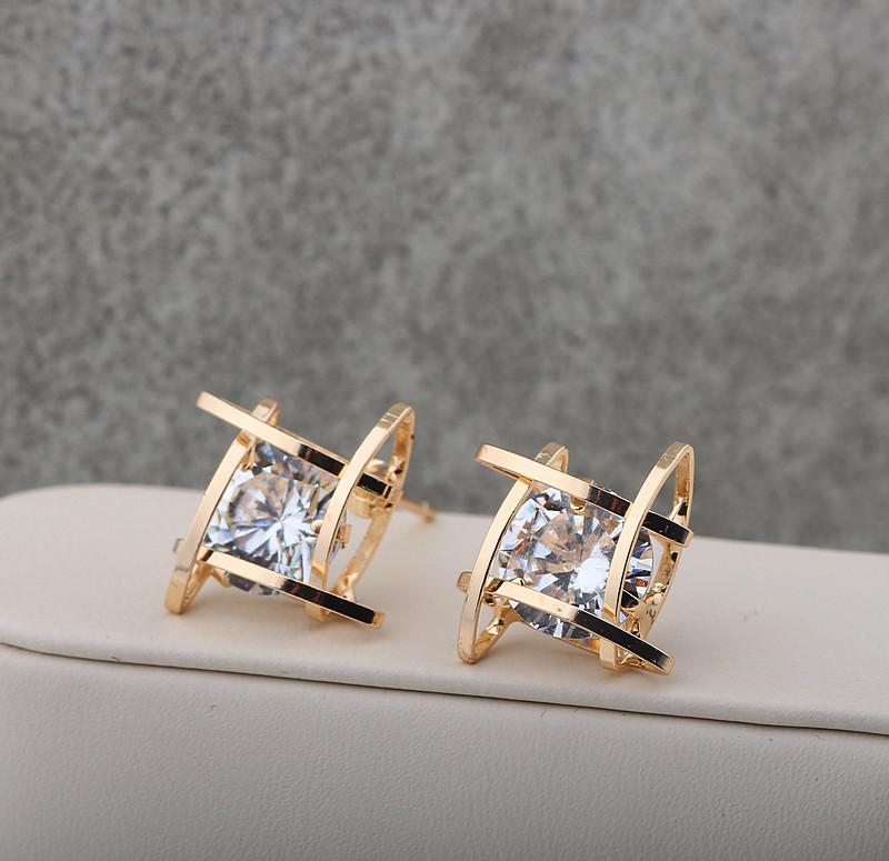 

2016 New Fashion Square Zircon Earrings, Cz Upscale Magnificent Tic Gold Stud Earring Women Zircon Wholesale And Retail золотой