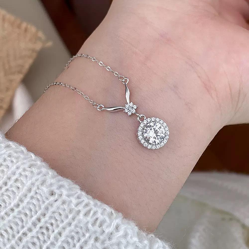 Moissanite S925 Sterling Silver Mermaid Tail Necklace - Elegant Clavicle Chain for Women