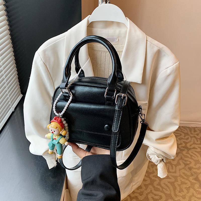 Premium small bag women's new summer versatile messenger bag exquisite portable pillow bag