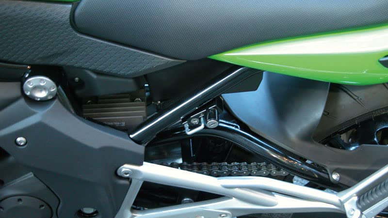 Kijima Helmet Lock Black Ninja400R/ER-4n('11-'13)/Ninja650R/ER-6n('09-'11)/ER-6f('09-'10) 303-1521