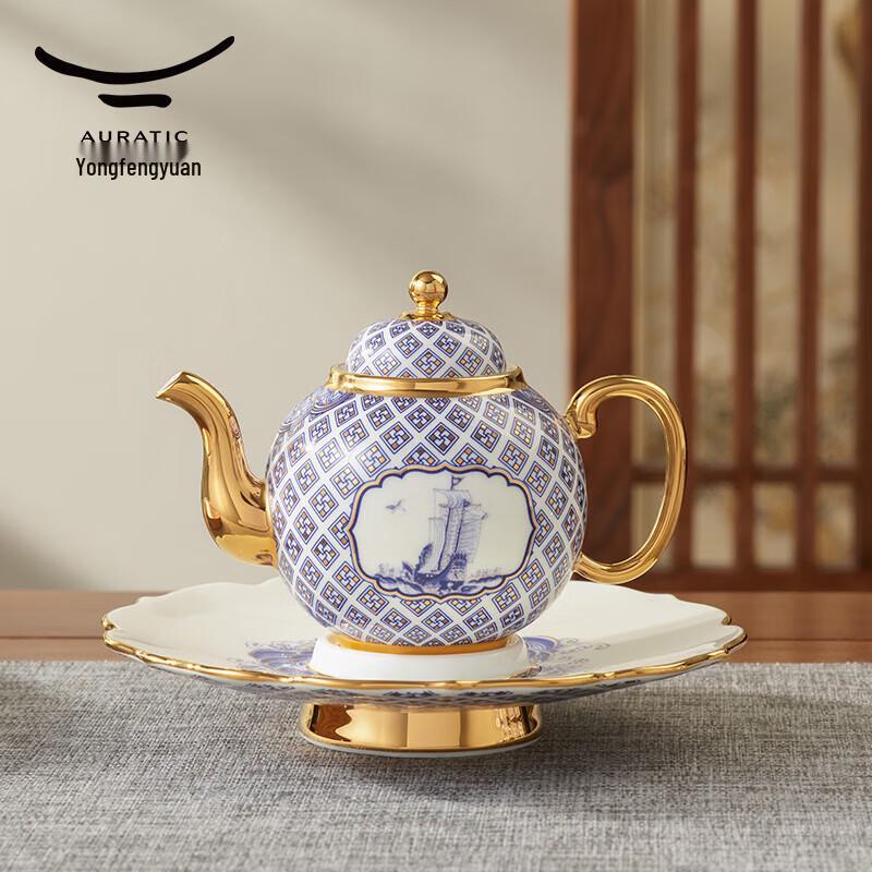 Yongfengyuan 'Four Seas Rising Peace' 36-Piece Chinese Tea Set
