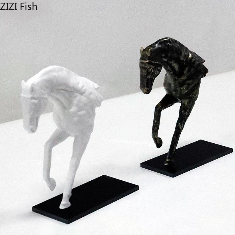 Creative Galloping Horse Sculpture Desk Decoration Abstract Animal Resin Crafts Horse Ornaments Modern Home Decor Accessories