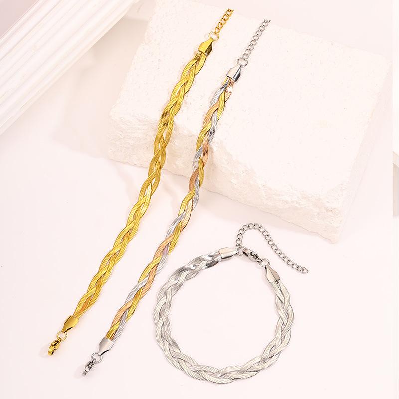 European and American extremely simple three-layer female flat snake blade titanium steel light luxury gold does not fade