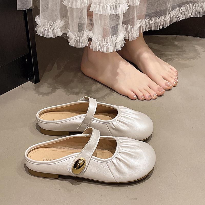 Silver French flat-bottomed bag head and half slippers for women s summer wear 2025 new soft-bottomed evening breeze skirt Mary Jane sandals 40 белый