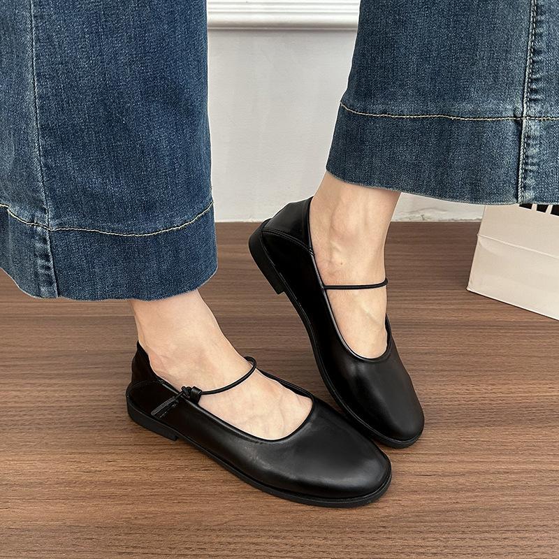 French soft leather retro Mary Jane shoes 2025 summer women's ballet commuting soft-soled shallow mouth flat-soled single shoes grandma shoes
