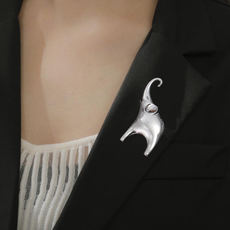 Stainless Steel Hummingbird Eagle Hawk Metal Brooch Animal Lapel Pins For Men Women Syrian National Emblem Badges Jewelry Gift
