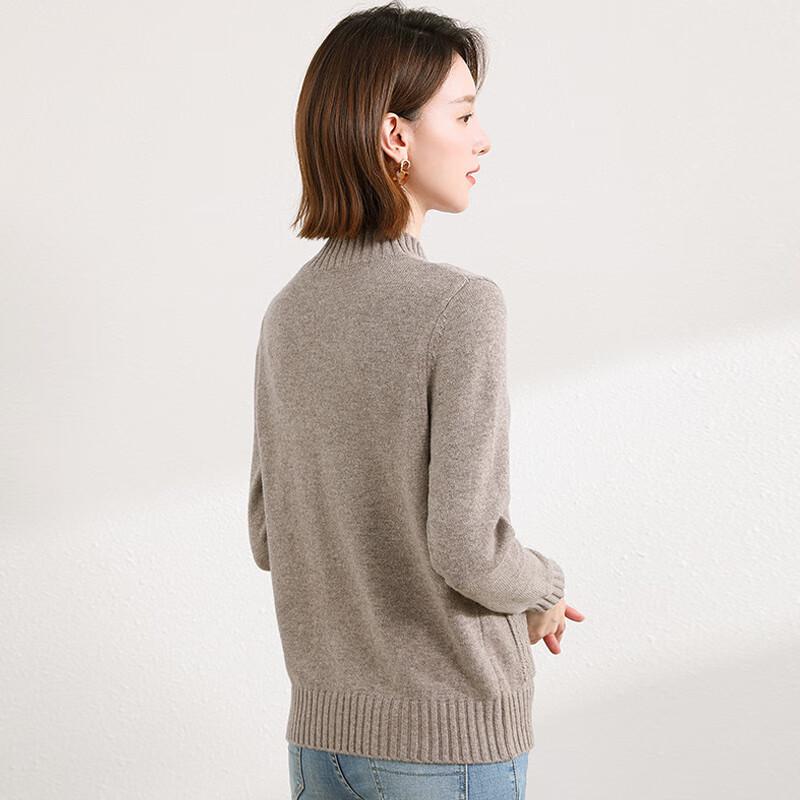 

Женский пуловер из чистой шерсти 165