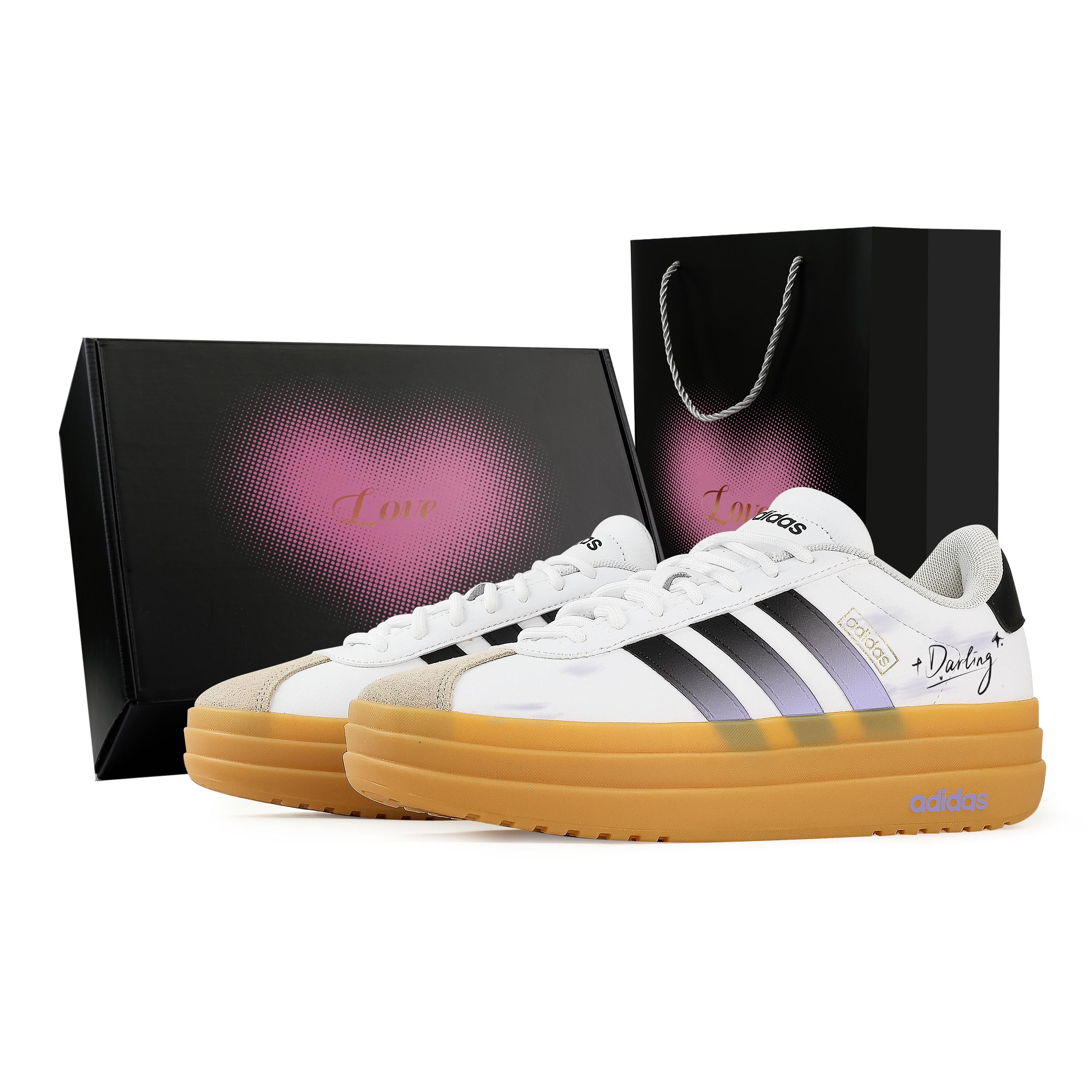 

Adidas VL Court Bold Sweetheart, Heart Box Abrasion Resistant Slip Resistant Low top Skateboard Shoes Women s White IH3083(Team529--) 38