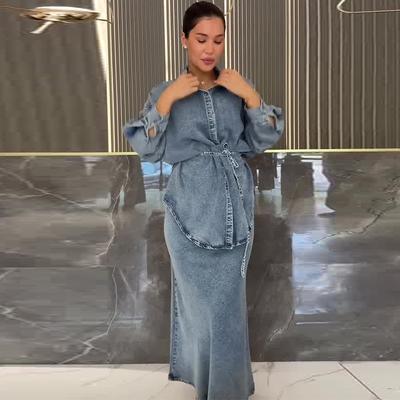 Modisches zweiteiliges Set Herbst Damenbekleidung Gürtel Taille gerafft Langarm Denim Langer Rock Zweiteiliges Set