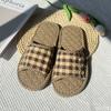 Fashion Indoor soft soled home shoes fabric slippers for couples anti slip breathable men's women's slippers for indoor home use