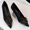Fashion New Beaded metal flower Women Pumps Luxury banquet shoes Women 7 cm heels Stiletto Suede kitten high heels Female party shoes