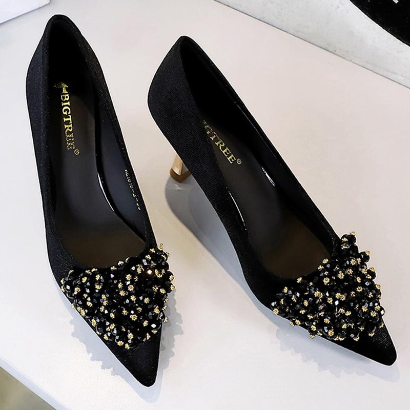 Fashion New Beaded metal flower Women Pumps Luxury banquet shoes Women 7 cm heels Stiletto Suede kitten high heels Female party shoes