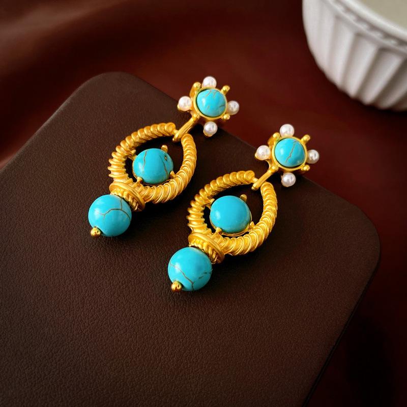 Silver Needle Cross-Border Tassel Earrings: Women's Versatile, Stylish Studs with a Unique, Trendy Design.