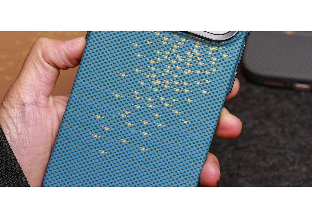 iPhone 17 Pro Max Luminous Wave Kevlar Magnetic Case with Apple 16 Skin-Feel & Drop-Proof Protection